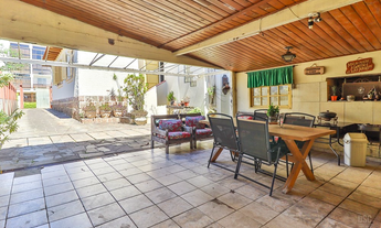 Imagem 5: Casa à venda em Porto Alegre, Teresópolis, com 6 quartos, 250m²