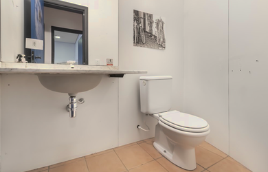 Imagem 14: 2 banheiro na Rua Bertram