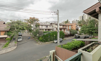 Imagem 2: 3 dormitórios na Rua Frei Henrique Golland Trindade