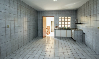 Imagem: 5 dormitórios na Avenida Alfredo Roque