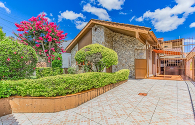 Imagem: 5 dormitórios na Rua Doutor Mário Totta