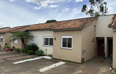 Imagem: 3 dormitórios na Rua Irmã Maria Hiltgardis