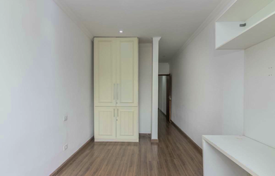 Imagem 5: 4 dormitórios na Rua Mariz E Barros