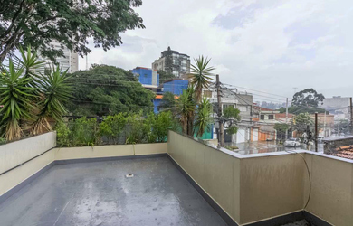 Imagem 2: 4 dormitórios na Rua Mariz E Barros