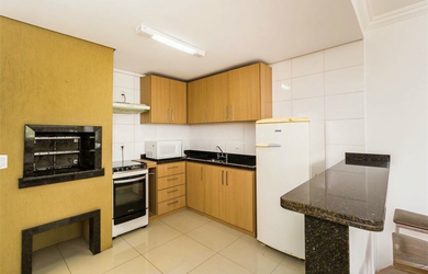 Imagem 4: 3 dormitórios na Rua Crispim Machado Silveira