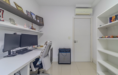 Imagem 5: 4 dormitórios na Rua Doutor Mário Totta