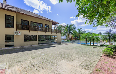 Imagem 2: 3 dormitórios na Estrada João De Oliveira Remião