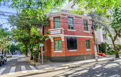 Imagem: 4 banheiro na Avenida Cristóvão Colombo