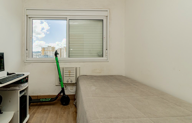 Imagem 3: 3 dormitórios na Rua Gomes Jardim