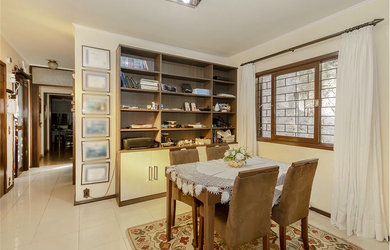 Imagem 6: 4 dormitórios na Rua Ramiro Barcelos