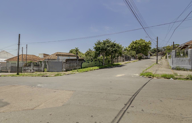 Imagem: Na Rua Padre Teschauer