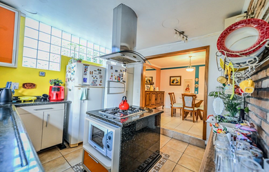 Imagem 6: 4 dormitórios, 3 suíte, 3 banheiro, 2 vagas na garagem