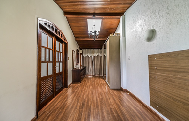 Imagem 4: 4 dormitórios, 3 suíte, 3 banheiro, 2 vagas na garagem