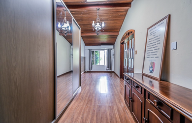 Imagem 5: 4 dormitórios, 3 suíte, 3 banheiro, 2 vagas na garagem