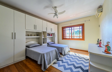 Imagem 2: 3 dormitórios na Rua Alcebíades Antônio Dos Santos