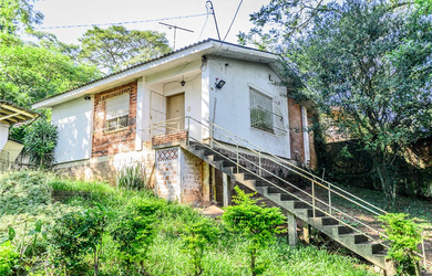 Imagem: 3 dormitórios, 2 banheiro, 2 vagas na garagem