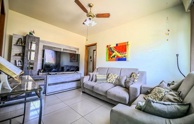 Imagem 2: 3 dormitórios, 1 banheiros, 5 vagas na garagem