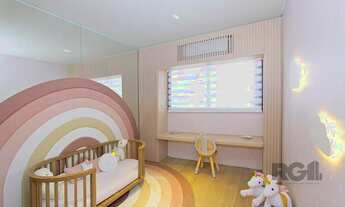 Imagem 4: Apartamento Luxuoso à Venda em Porto Alegre-RS, no Bairro Menino Deus: 3 Quartos, 3 Suítes