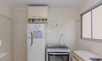 Imagem 4: 3 quartos, sendo 1 suíte, 2 banheiros, 1 vaga de garagem e uma área total de 77,00 m2. Alé