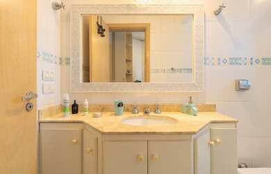 Imagem 15: 4 dormitórios na Rua Canário