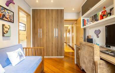 Imagem 13: 4 dormitórios na Rua Canário