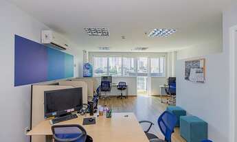 Imagem 5: Imperdível Sala Comercial em Condomínio na Vila Andrade - SP: 2 vagas, 42m². Confira!