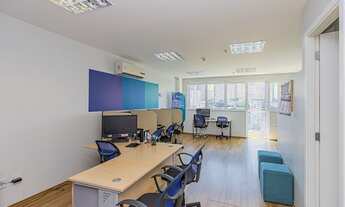 Imagem 2: Imperdível Sala Comercial em Condomínio na Vila Andrade - SP: 2 vagas, 42m². Confira!