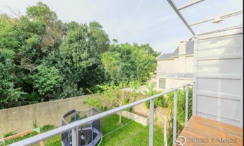 Imagem 2: Casa à venda em Porto Alegre, Teresópolis, com 3 quartos, 333,24m²