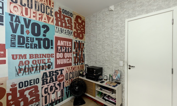 Imagem 3: 2 quartos, sendo 1 suíte com armários planejados, sala de estar ampliada integrada à varan