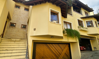 Imagem: Casa à venda no bairro Tristeza - Porto