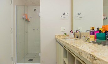 Imagem 2: Apartamento de 2 quartos, sendo 2 suítes, com 3 banheiros e 2 vagas de garagem. Com 80,00