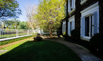 Imagem 2: Casa em condomínio à venda em Cidade Jardim, São Paulo-SP: 3 suítes, 4 vagas, 522m²