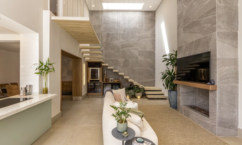 Imagem 1: Casa à venda em São Paulo-SP, no bairro Planalto Paulista, com 4 quartos, 4 vagas de garag