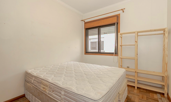 Imagem 2: Apartamento à venda em Porto Alegre, Menino Deus, com 2 quartos, 75m²