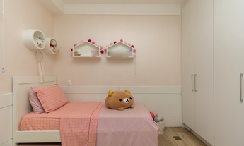 Imagem 3: Com 4 quartos espaçosos, sendo 2 suítes, este imóvel é perfeito para acomodar toda a sua f