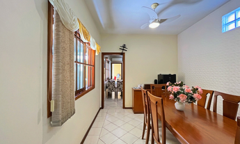 Imagem 4: Casa à venda em Porto Alegre, Santana, com 3 quartos, 210m²