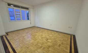 Imagem 7: Apartamento à venda em Porto Alegre, Santana, com 3 quartos, 120m²