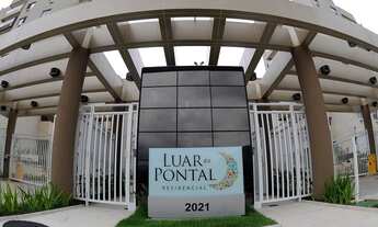 Imagem 2: 3 dormitórios, 1 suítes, 2 banheiro, 2 vagas na garagem, 227M² de Área Construída