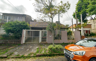 Imagem 3: Casa à venda em Porto Alegre, Jardim Itu, com 3 quartos, 240m²