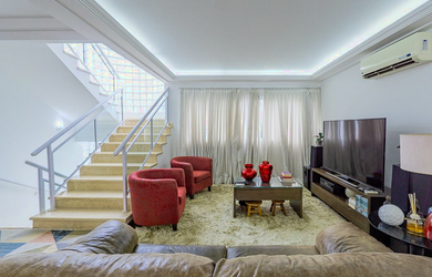 Imagem 7: Casa em condomínio no Planalto Paulista, São Paulo-SP: 4 suítes, 4 vagas, 390m²!