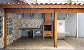 Imagem 2: Casa Padrão, 3 dormitórios na Rua Bernardino De Campos