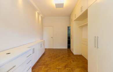 Imagem 7: Apartamento Padrão, 3 dormitórios na Avenida Brigadeiro Luís Antôni