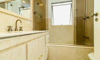 Imagem 6: Apartamento Padrão, 3 dormitórios na Rua Doutor Gabriel Dos Santos