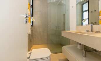 Imagem 3: Apartamento Padrão, 4 dormitórios na Rua Lourenço De Almeida