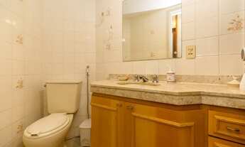 Imagem 2: Apartamento Padrão, 2 dormitórios na Rua Batataes