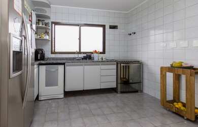 Imagem 7: Apartamento Padrão, 4 dormitórios na Rua Diego De Castilho