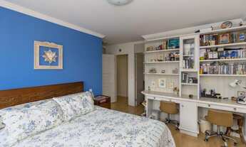 Imagem 2: Apartamento Padrão, 5 dormitórios na Rua Francisco Soledade