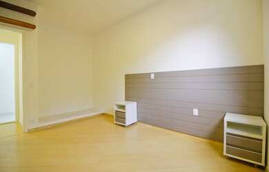 Imagem 7: Apartamento Padrão, 2 dormitórios na Rua Ribeiroles