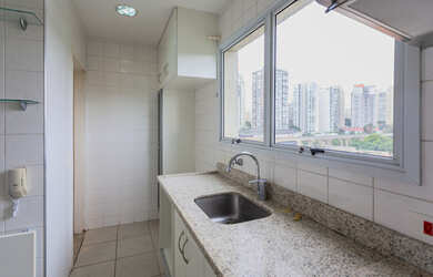 Imagem 7: Apartamento Padrão, 3 dormitórios na Rua Barão Do Triunfo