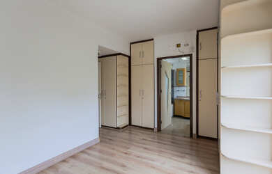 Imagem 5: Apartamento Padrão, 3 dormitórios na Rua Barão Do Triunfo